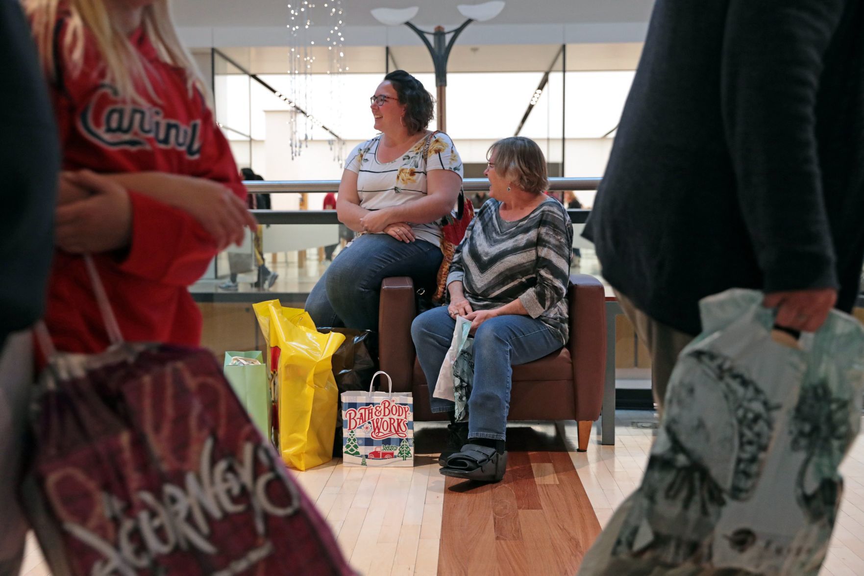 Shoppers search for Black Friday bargains around St. Louis